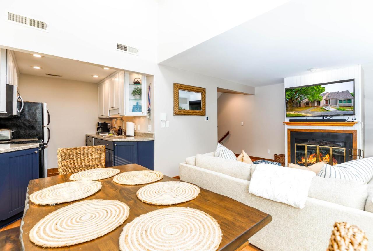 Summer Specials! Cozy King Beds, Pool Access, Galena Territory Amenities, Fireplace, Great Location In Galena Territory On Lake Galena Exterior foto